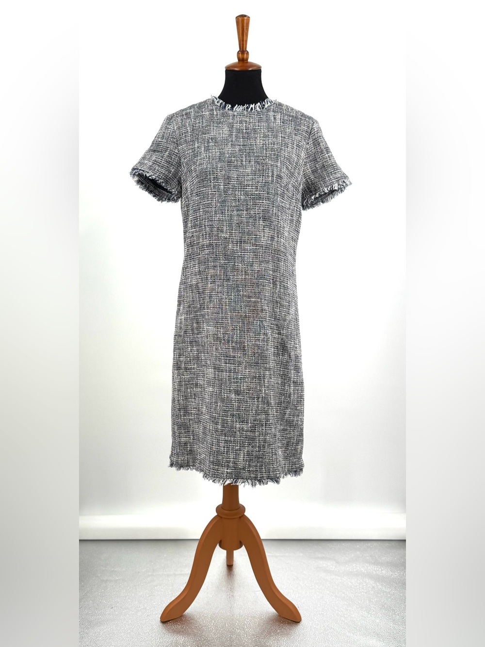 J. McLaughlin Clarence Tweed Fringe Dress Navy Short Sleeve Preppy Size 10